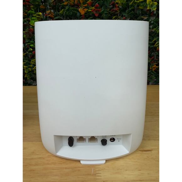 Netgear Orbi Tri Band‎ Full Home Wifi Router System RBR40 + RBS20 Satellites GUC - Picture 4 of 12